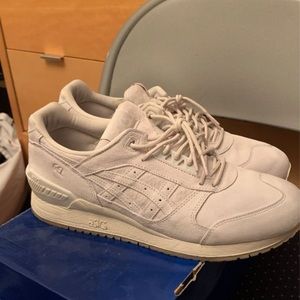 ASICS GEL RESPECTOR MOONBEAM